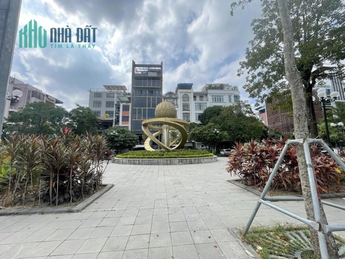 Chill-Phân Lô Ô Tô Vỉa Hè-KD-Khu Vườn Đào-Thị Trấn-Đông Anh-DT 109m²-MT 5,3m-Giá 15,2 tỷ