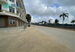 BÁN CĂN ĐẦU VE MẶT CHUNG CƯ, KINH DOANH CỰC TỐT, GIÁ NHỈNH 5 TỶ, BAO PHÍ SANG TÊN. LH: 0966 343 969