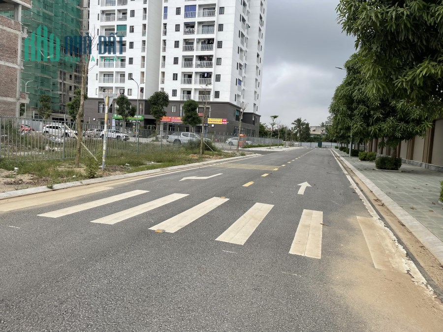 BÁN CĂN ĐẦU VE MẶT CHUNG CƯ,  KINH DOANH CỰC TỐT. LH: 0966 343 969
