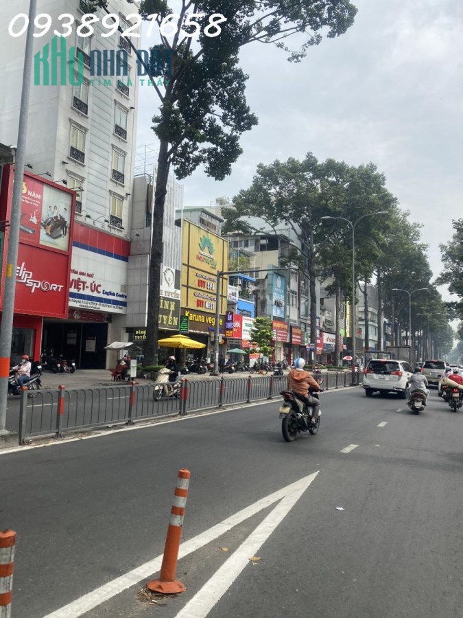 NHỈNH 40 TỶ-  BÁN NHÀ MẶT TIỀN KINH DOANH BA THÁNG HAI QUẬN 10