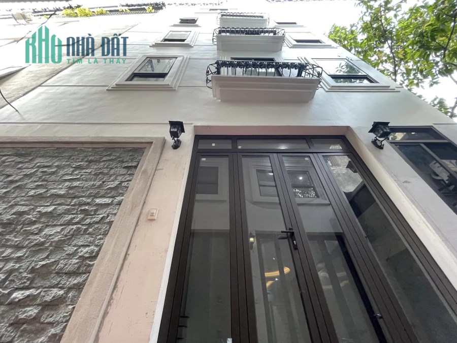 Bán nhà đường Trường Chinh 30m2x6 tầng thang máy, gần ô tô, ngõ trước nhà 3m, gần Ngã Tư Sở chỉ 5.5