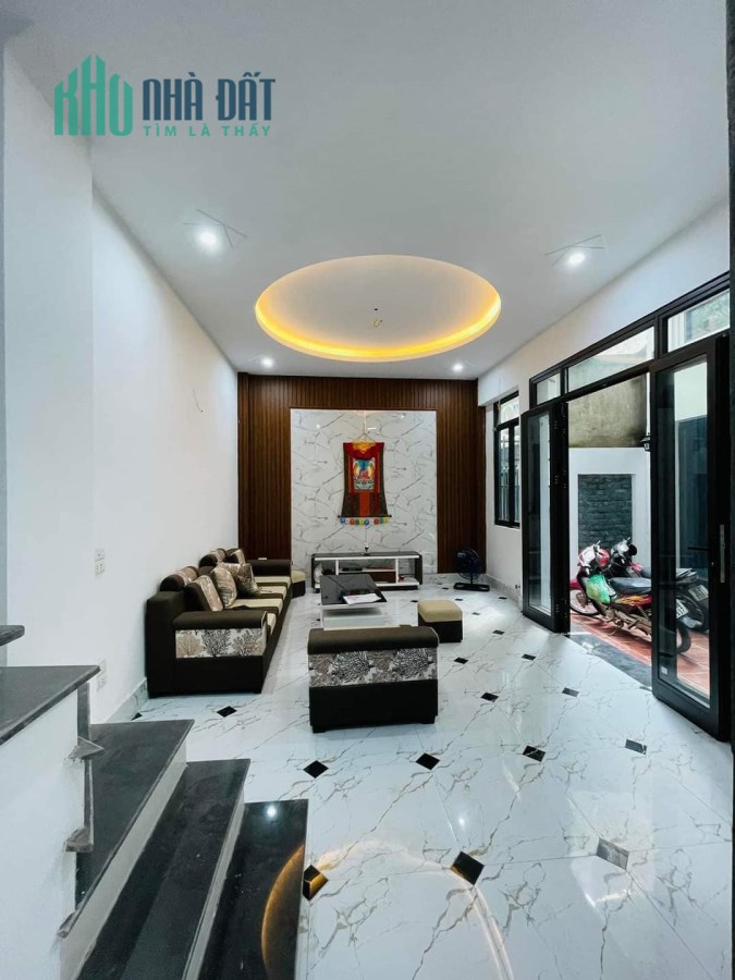 Bán nhà đường Trường Chinh 30m2x6 tầng thang máy, gần ô tô, ngõ trước nhà 3m, gần Ngã Tư Sở chỉ 5.5