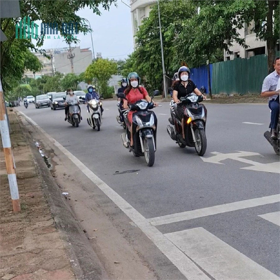 Chuyển nhượng 40m2 đất TĐC Trâu Quỳ, Gia Lâm. Lh 0989894845.