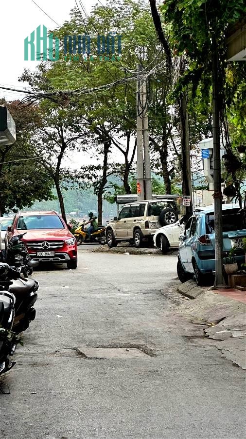 Bán Nhà Phố Hồ Ba Mẫu Quận Đống Đa. 43m Xây 5 Tầng Nhỉnh 13 Tỷ. Cam Kết Ảnh Thật Mô Tả Chính Xác.