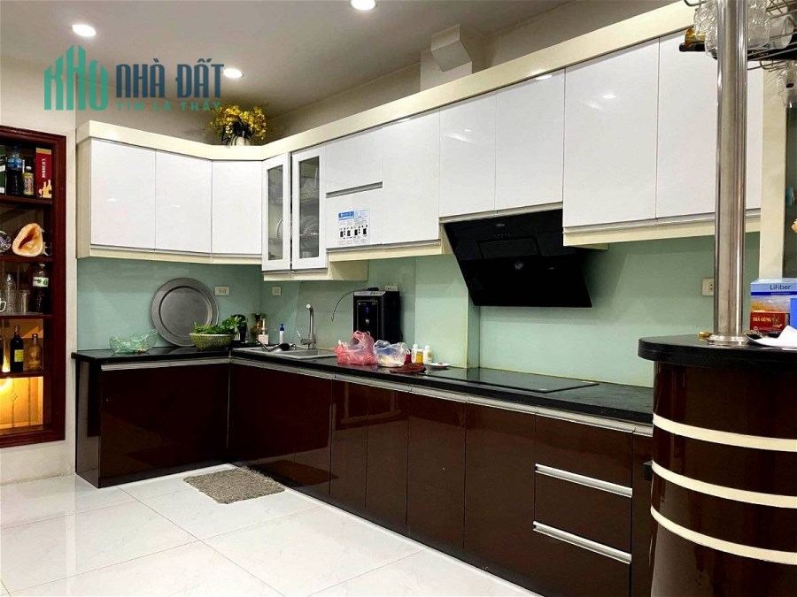 Bán Nhà Phố Hồ Ba Mẫu Quận Đống Đa. 43m Xây 5 Tầng Nhỉnh 13 Tỷ. Cam Kết Ảnh Thật Mô Tả Chính Xác.