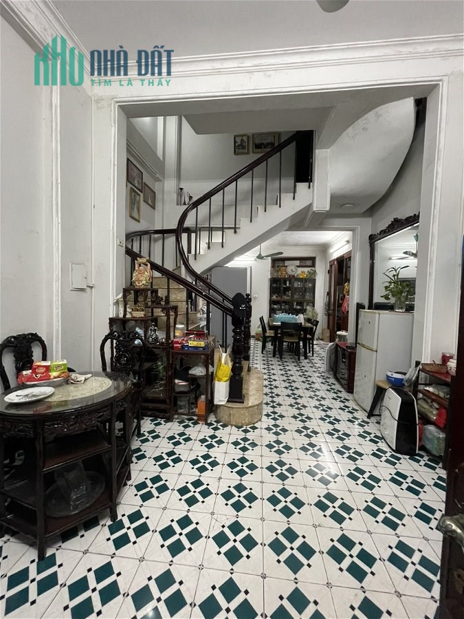 Bán Nhà Phố Xuân Diệu Quận Tây Hồ. 50m Xây 5 Tầng Mặt Tiền 4.2m Nhỉnh 16 Tỷ. Cam Kết Ảnh Thật Mô Tả