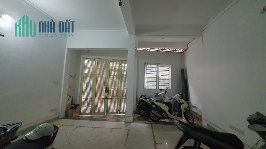 Bán Nhà Phố Lạc Long Quận Quận Tây Hồ. 82m Xây 5 Tầng Mặt Tiền 6m Nhỉnh 11 Tỷ. Cam Kết Ảnh Thật Mô