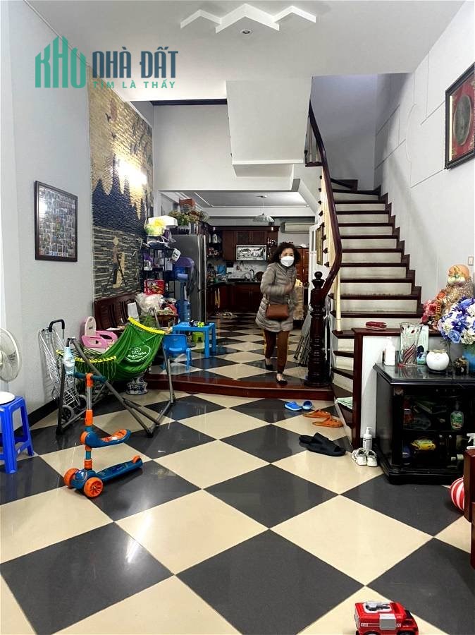 Bán Nhà Phố Dương Quảng Hàm Quận Cầu Giấy. 69m Mặt Tiền 4m Nhỉnh 11 Tỷ. Cam Kết Ảnh Thật Mô Tả