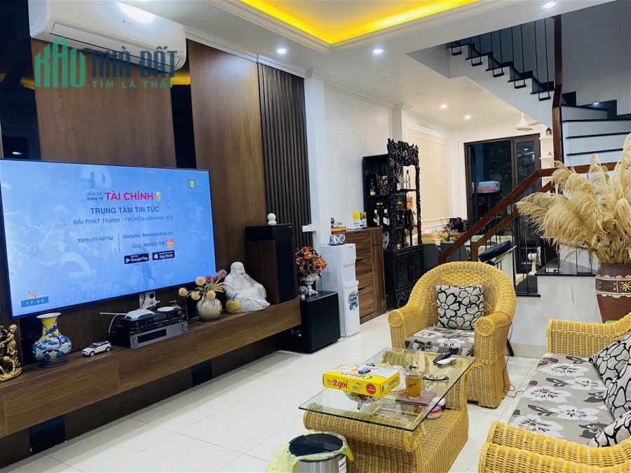 Bán Nhà Phố Lạc Long Quân Quận Tây Hồ.98m Nhỉnh 11 Tỷ. Cam Kết Ảnh Thật Mô Tả Chính Xác. Chủ Thiện