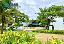 QUÁ ĐẸP: Bán đất FPT lô 2 mặt tiền 153.6m2 (9mx17.8m) giá chỉ 6.2 tỷ. Liên hệ: 0905.31.89.88