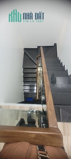 Bán nhà xây mới ngõ 152 Hồ Sen, 45m 3 tầng GIÁ 2.55 tỉ, xây độc lập