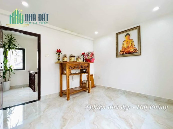 Bán nhà ngõ 152 Chợ Hàng vị trí cực nông, 48m 3 tầng GIÁ 3.39 tỉ lô góc