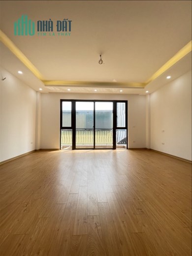 Bán Nhà Phố Lạc Long Quân Quận Tây Hồ. Sổ 50m Thực Tế 55m Xây 8 Tầng Mặt Tiền 5.6m Nhỉnh 13 Tỷ. Cam
