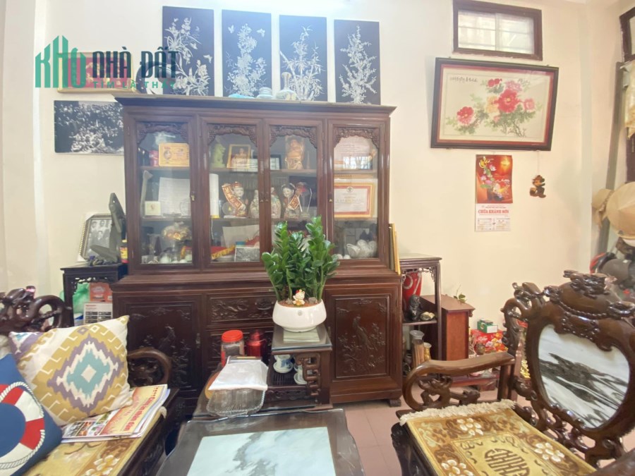 64m 5 Tầng Mặt Tiền 4,5m Nhỉnh 12 Tỷ. Phân Lô Ô Tô Vào Nhà. Khu Vực Dân Trí Cao An Ninh Tốt. Tiện