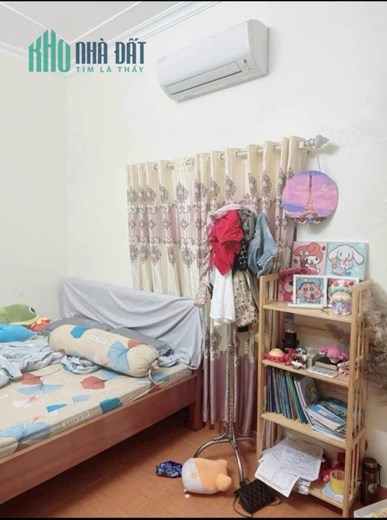 Bán nhà Chợ Hàng Mới, diện tích 37m 3 tầng GIÁ 2.18 tỉ ngõ nông