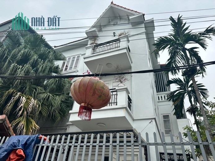 BIỆT THỰ SÂN VƯỜN 
Bắc Cầu 121MV  3 TẦNG -4.3 tỷ