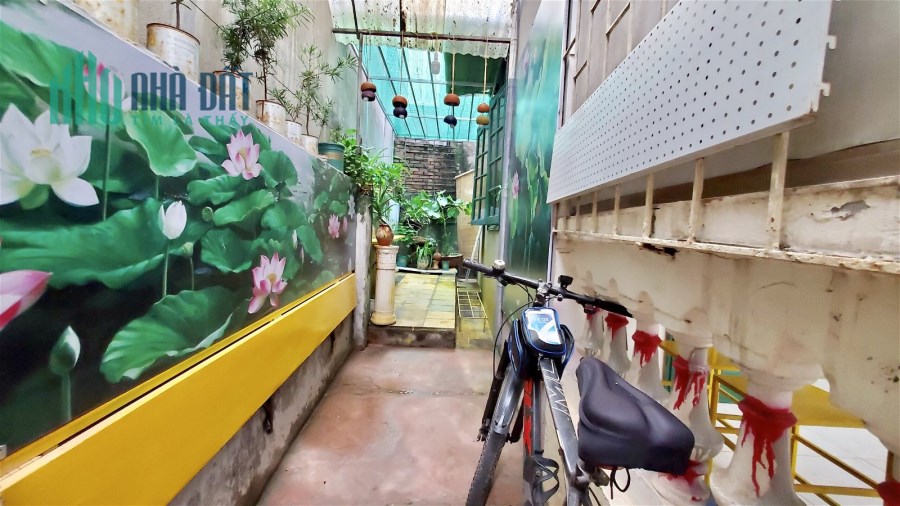 Bán Đất Tặng Nhà Phố Lạc Long Quân Quận Tây Hồ. Sổ 80m Thực Tế 110m Mặt Tiền 8.5m Nhỉnh 10 Tỷ. Cam