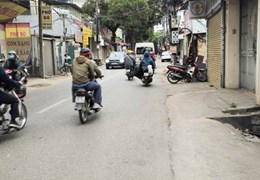 Bán nhà mặt phố Nguyễn Hoàng Tôn lô góc- kinh doanh 126m 20.6 tỷ