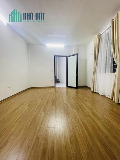 Bán nhà Phố Minh Khai 33m2x4 tầng, mới đẹp về ở luôn, ngõ thông, kinh doanh chỉ 3.8 tỷ