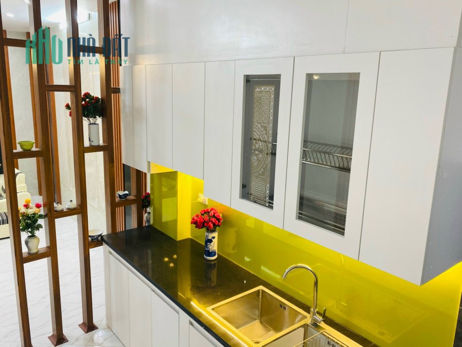 Bán nhà Phố Minh Khai 33m2x4 tầng, mới đẹp về ở luôn, ngõ thông, kinh doanh chỉ 3.8 tỷ