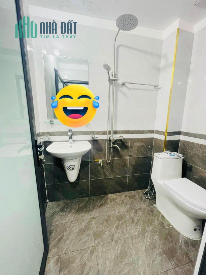 Bán nhà Phố Minh Khai 33m2x4 tầng, mới đẹp về ở luôn, ngõ thông, kinh doanh chỉ 3.8 tỷ