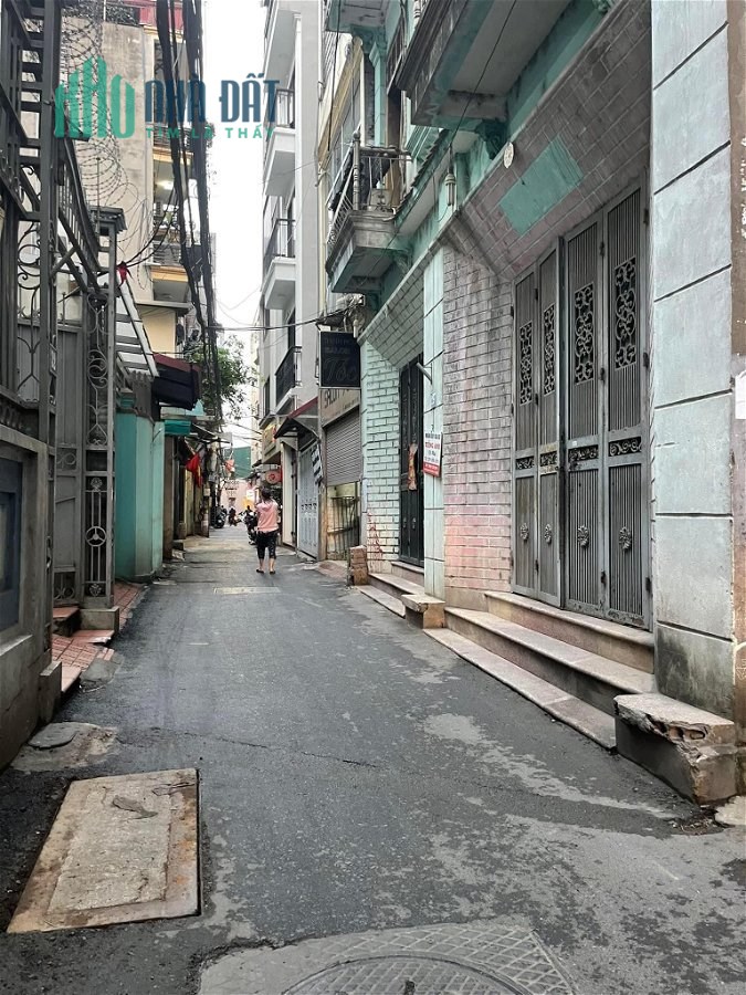 Bán Nhà Phố Lạc Long Quân Quận Tây Hồ. 72m Mặt Tiền 8.2m Nhỉnh 11 Tỷ. Cam Kết Ảnh Thật Mô Tả Chính