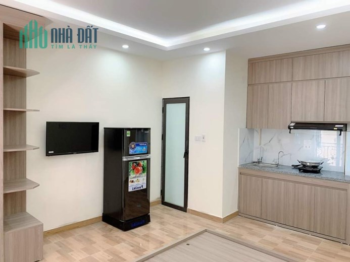 CCMN HOÀNG QUỐC VIỆT CẦU GIẤY NGÕ ÔTÔ 8T 28P DOANH THU 2TỶ/N >20TỶ 95M
