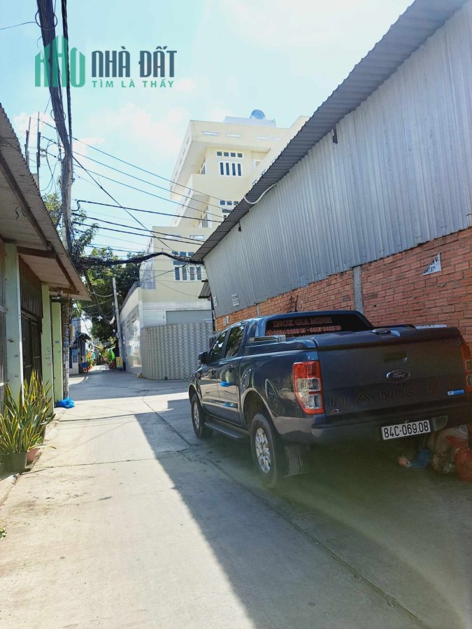 Bán Gấp Biệt Thự Mã Lò Lê Văn Quới Gần bệnh viện Bình Tân HXH đỗ cửa 80m2,4 Tầng Nhỉnh 4tỷ