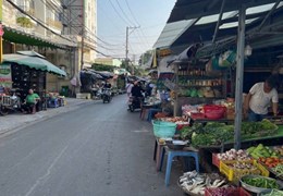 Bán Gấp nhà Bùi Dương Lịch ngay ngã tư Gò Mây cách chợ 15m 70m2 Giá 2 tỷ 489