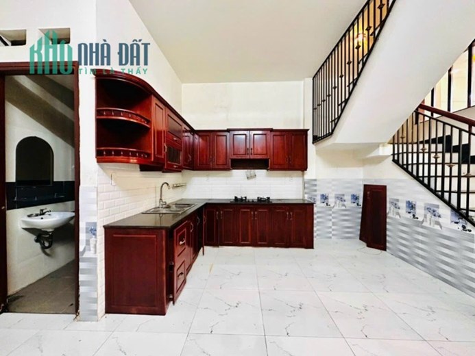 Hạ 550 triệu, bán gấp nhà Hẻm xe hơi Đường số 6, Gò Vấp