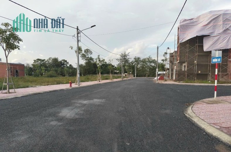 BÁN NỀN TRỤC CHÍNH, KHU TÁI ĐỊNH CƯ PHƯỜNG 9, THÀNH PHỐ VĨNH LONG