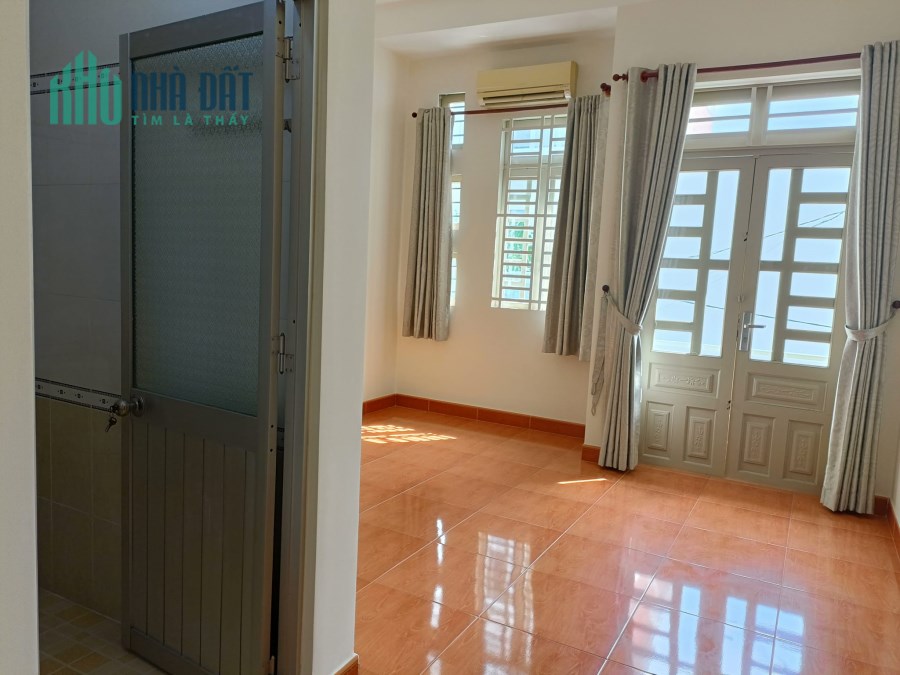 Bán Nhà Tô Ký, Trung Mỹ Tây- 90m2- 3 Tầng - Ngang 5m Hiếm - Hẻm xe hơi - Hơn 6 TỶ