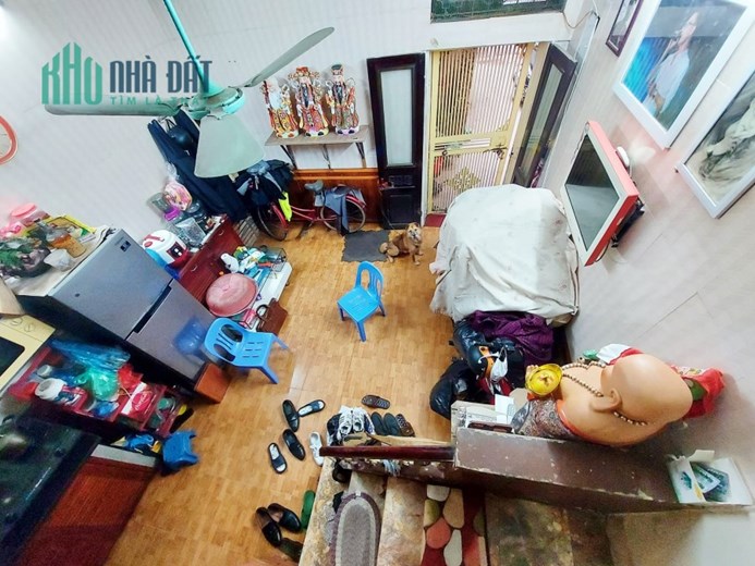 Bán nhà mặt ngõ Linh Quang Đống Đa 23m2x3 tầng, ngõ trước nhà rộng hơn 2m, gần Hồ chỉ 1.99 tỷ.
