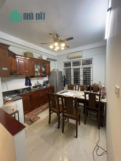 Bán nhà mặt Phố Tây Sơn 557m2x4 tầng, mặt tiền 14.5m, nở hậu, kinh doanh cho thuê giữ nhà 125