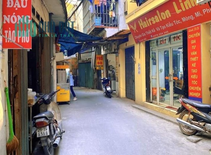 Bán đất Phạm Văn Đồng - Cầu Giấy 60m giá 9.3 tỷ, ngõ rộng, xây ở, kinh doanh, ccmn