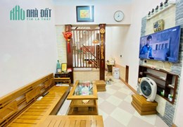 nhà Nguyễn Xiển ô tô chạy quanh nhà chỉ 5,4 tỷ