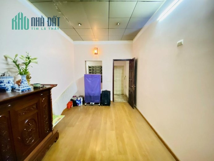nhà Nguyễn Xiển ô tô chạy quanh nhà chỉ 5,4 tỷ