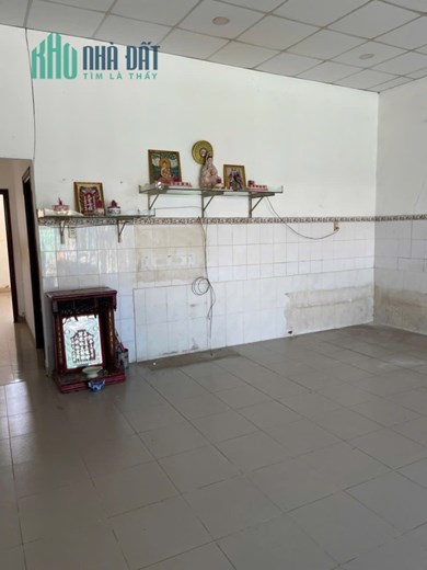 ***NHÀ CẤP 4-MĂT TIỀN LÊ THỊ BAY-KINH DOANH ĐỈNH-DT 6,5X17 FULL THỔ CƯ-ĐƯỜNG XE TẢI TRÁNH NHAU-ẤP 6