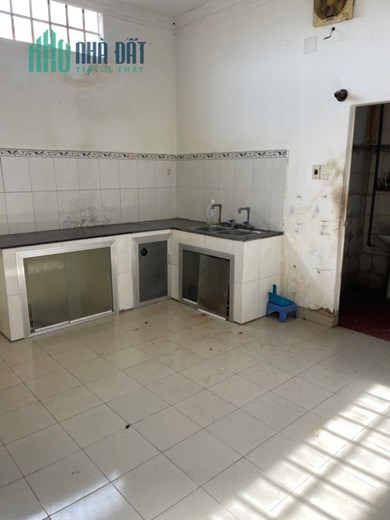 ***NHÀ CẤP 4-MĂT TIỀN LÊ THỊ BAY-KINH DOANH ĐỈNH-DT 6,5X17 FULL THỔ CƯ-ĐƯỜNG XE TẢI TRÁNH NHAU-ẤP 6