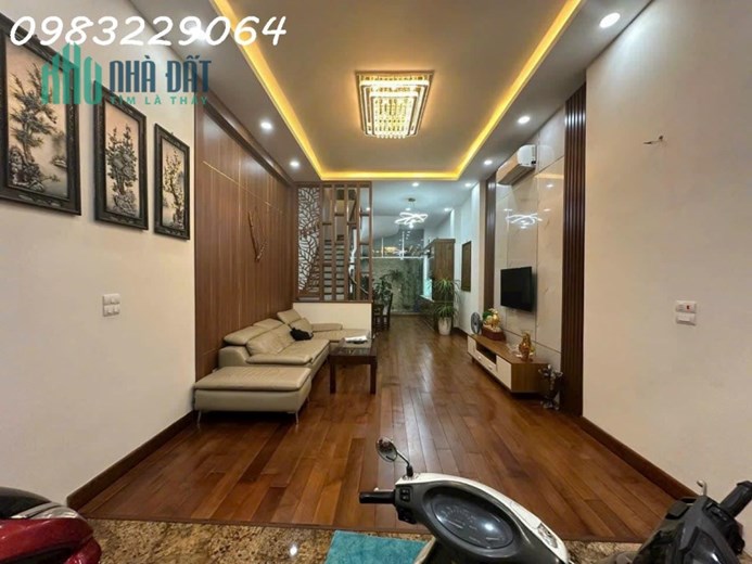 Nhà khu 7,2 hecta Vĩnh Phúc, PHÂN LÔ bàn cờ, vỉa hè, 47m * 5T, 10.98 tỷ, KINH DOANH, VP.