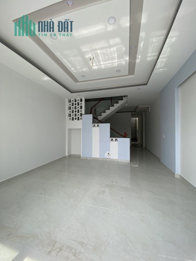 Bán gấp nhà cổng sau sân bay, đường Huỳnh Văn Nghệ - Bửu Long, 1 tỷ 450 sổ riêng
