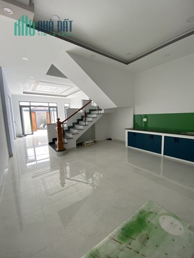 Bán gấp nhà cổng sau sân bay, đường Huỳnh Văn Nghệ - Bửu Long, 1 tỷ 450 sổ riêng