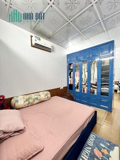 Cô Phương bán nhà Tân Mai- chỉ 1 tỉ hơn- 45m2x2 tầng- nhà đẹp ở luôn- ô tô đỗ cửa- 2 thoáng