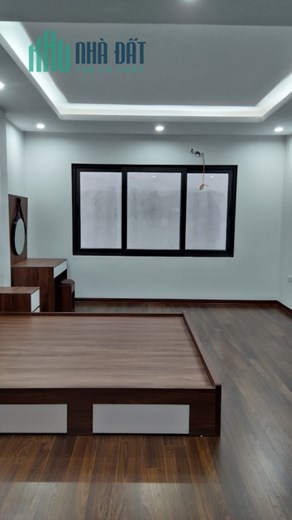 Bán nhà trích sài,Tây Hồ dt 40m2 x 6 t thang máy mới tinh ô tô cách 30m giá 6 tỷ