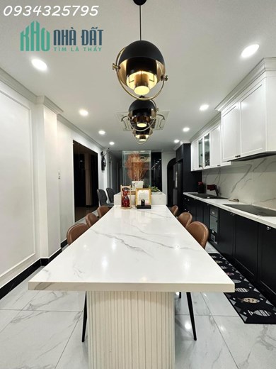 Bán Villa HXH Phan Xích Long, P7, DT 4x17m, 5 lầu + thang máy, giá 15 tỷ