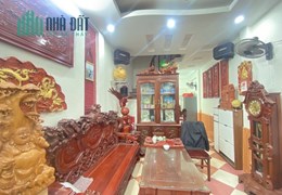 Cực hiếm. Bán nhà Định Công Thượng, Hoàng Mai. 30m2 x 4 Tầng. MT 4.2m. 4 Ngủ. GẦN Ô TÔ. Hơn 3 Tỷ.