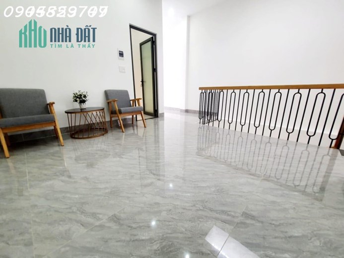 HOT - Nhà đẹp 2 tầng, Dt: 72m2 đi bộ 10m Ra mặt tiền NGÔ QUYỀN, Sơn Trà, Đà Nẵng, Giá 3,x tỷ (có x