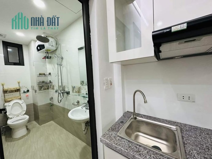Nhà cầu bươu lô góc ô tô qua cổng ngay gần phố chỉ gần 4tỉ/30m2/5 tầng