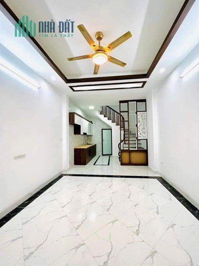 BÁN GẤP CĂN NHÀ HỮU HOÀ LÔ GÓC Ô TÔ TRÁNH 39m2 4 TẦNG gần 3 tỉ