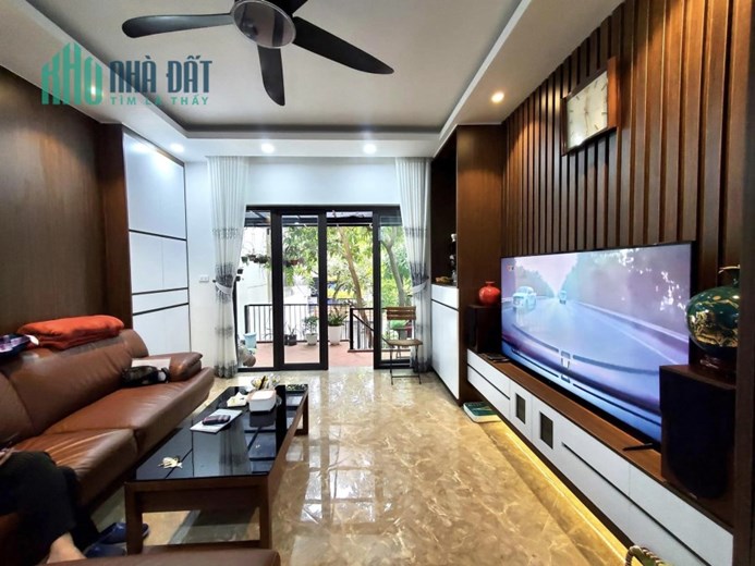 Nhà phố Xã Đàn, 3 thoáng, ô tô gần,  nhà đẹp NT xịn, 55m, 4PN, 6.95 tỷ